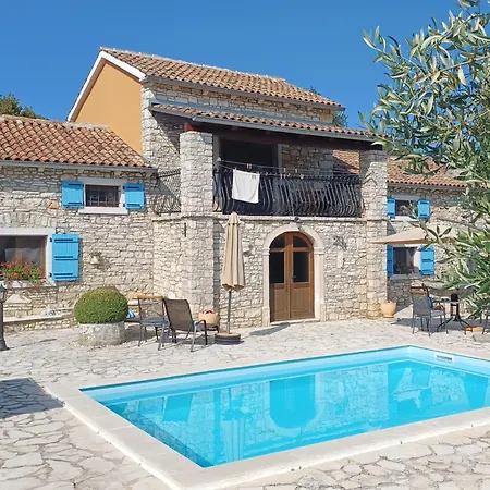 Family Friendly House With A Swimming Pool Barban, Istria - Sredisnja Istra - 24471 Casa de Férias Barban